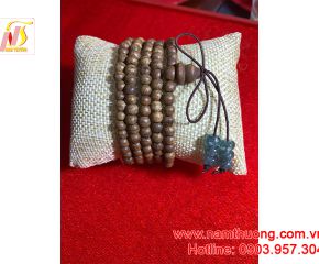 Vòng tay trầm hương