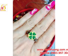 Nhẫn Trầm Hương