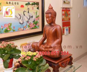 Tượng phật Bổn Sư Thích Ca Mâu Ni trầm hương