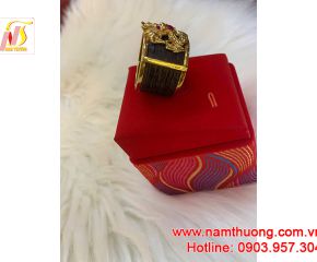 Nhẫn Trầm Hương