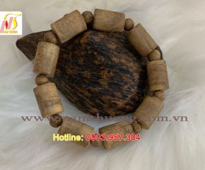 Vòng tay trầm hương NT 36